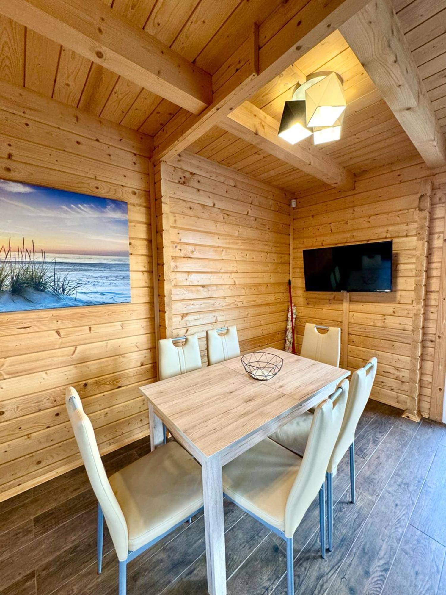 Slonecznikowa Dolina Lodge *