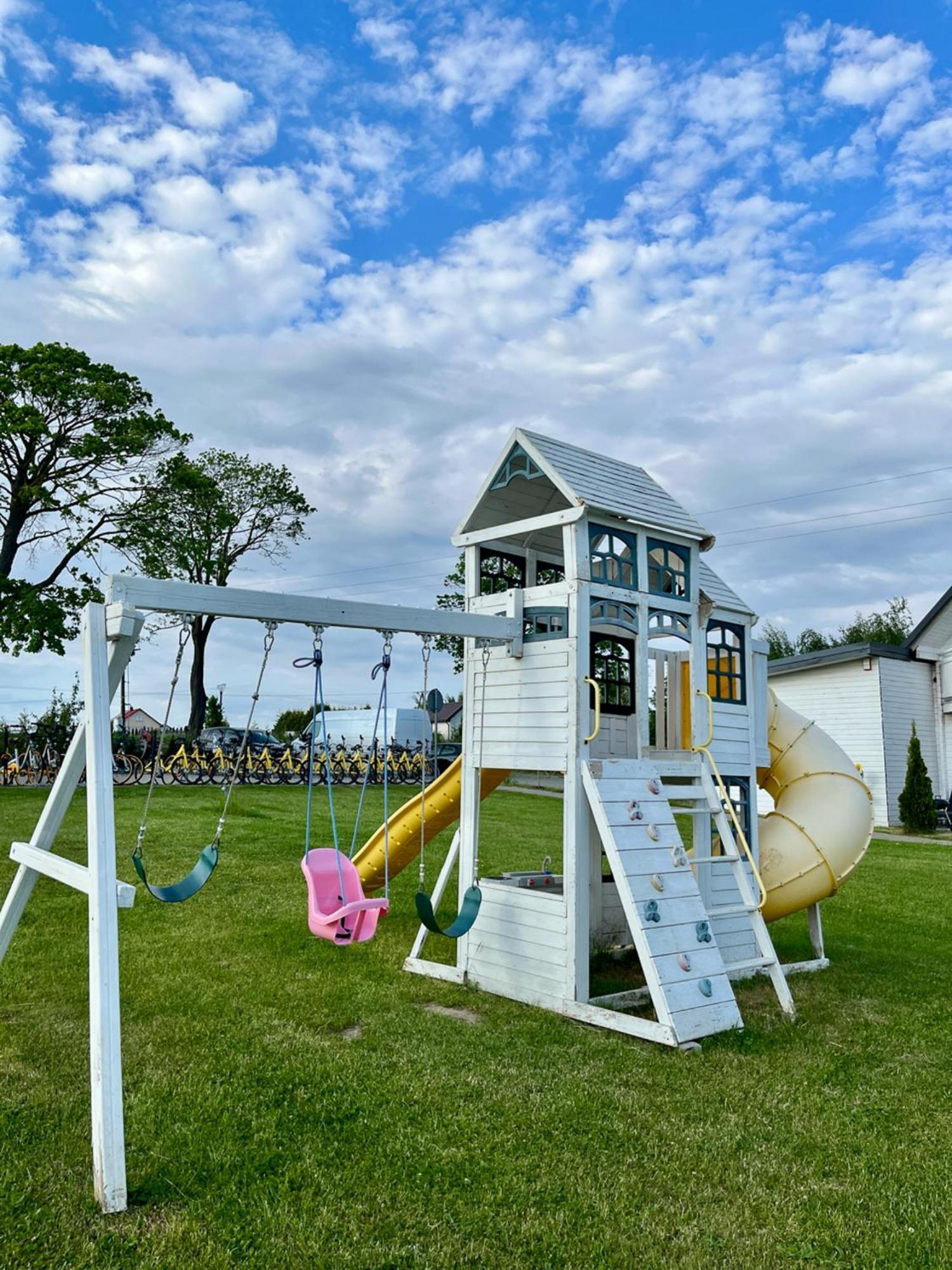 Lodge Slonecznikowa Dolina Sarbinowo